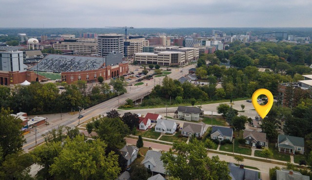 Melrose Place - Kinnick's Best Game Day Experience