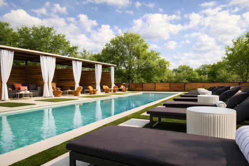 Melrose River Club Resort