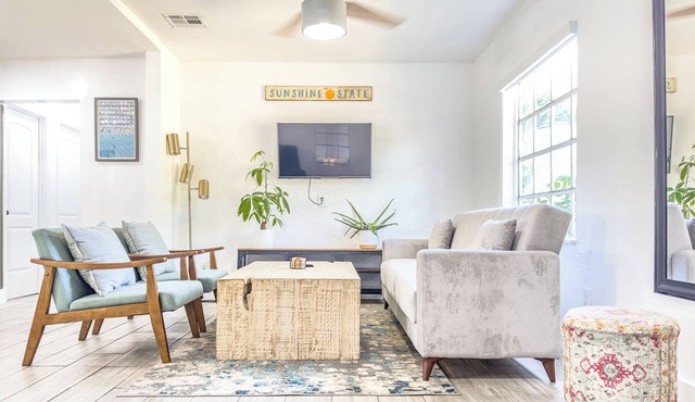 Melrose Villa - Charming 2-bedroom house in delightful Miami Springs