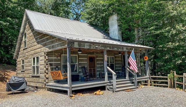 MEMORIAL DAY AVAIL Reddies River Retreat - Riverfront, WiFi, Near BR Parkway