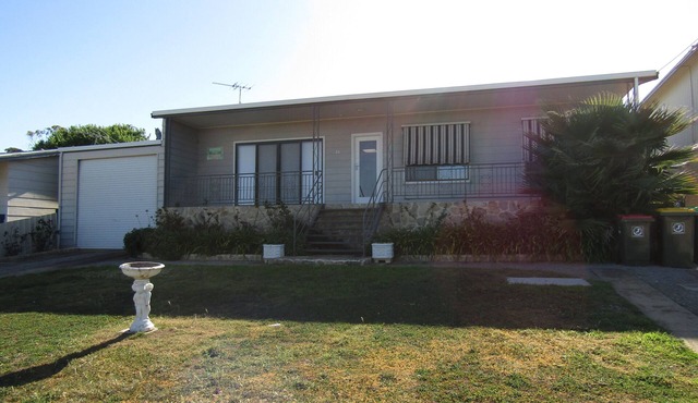 Memories by the Sea - Esplanade position!