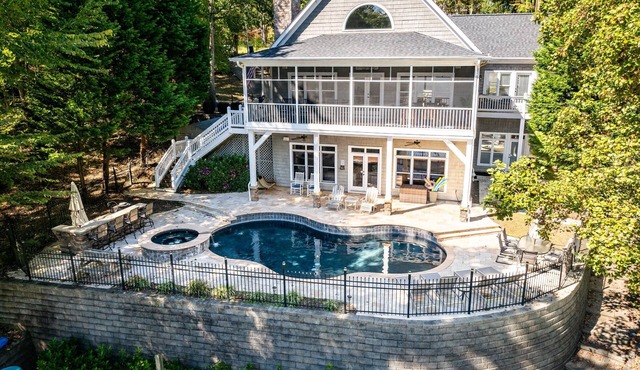 Memory Maker - Beautiful Waterfront Home - Pool/Spa/Kayaks/Fire Pit