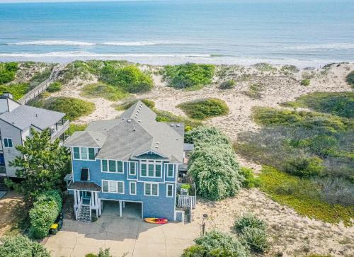Memory Maker - Corolla, Ocean Sands, Oceanfront, Pool, Swim Up Bar, Hot Tub, Pets OK