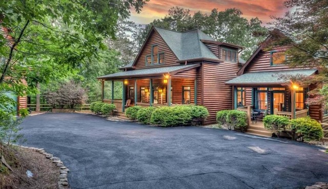 Memory Maker - Pet Friendly | Screened Porch | Hot Tub