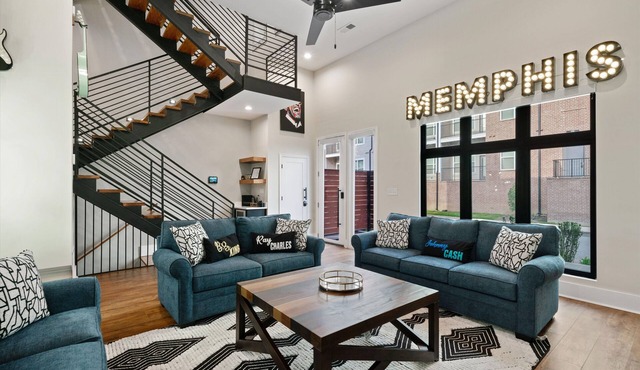 Memphis Blues Rooftop & Beale st