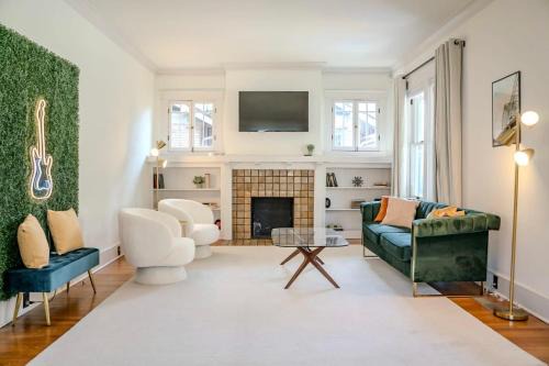 Memphis Soul Retreat Putting Green & Games