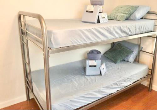 Men Only Hostel Fort Lauderdale Airport Long Term OK