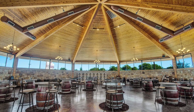 Mendelbaum Winery Guest Cabins