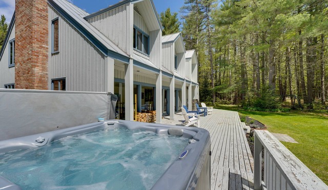 Mendon Home w/Hot Tub, Fire Pit & Near Skiing!