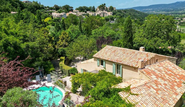 Ménerbes, in walking distance of the centre - Sleeps 10