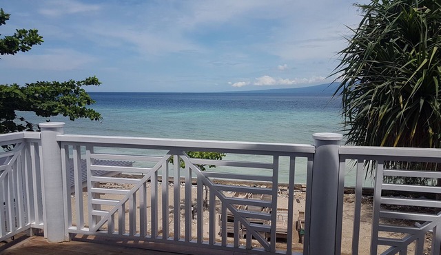 Meno Mojo Beach Resort