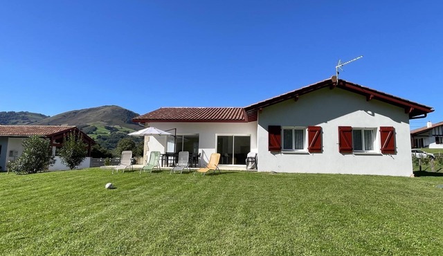 MENTA - IROULEGUY - Gîte