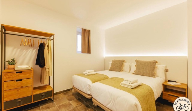 Mercadal 3 - Holiday Apartment Rental in Girona | Bravissimo