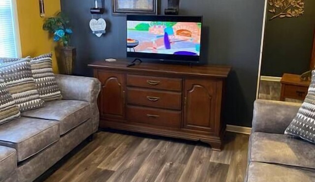 Mercer Road - Comfy & Beautiful Country Home