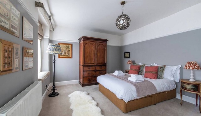 Merchants Town House - Catherine Hill