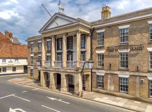 Mercure Salisbury White Hart Hotel & Apartments