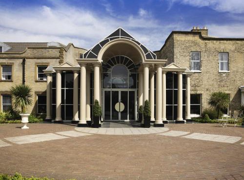 Mercure York Fairfield Manor Hotel