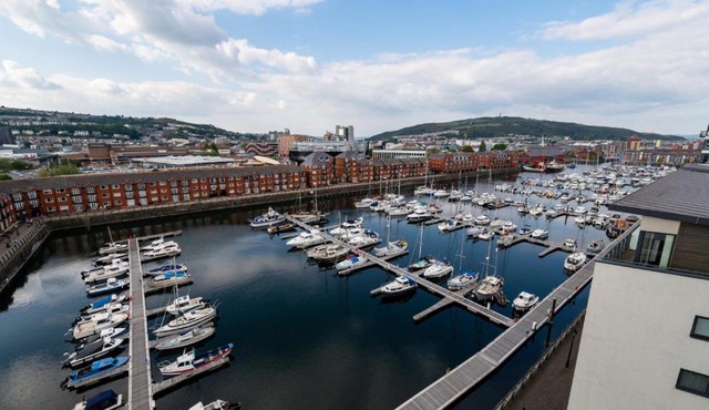 Meridian Tower Floor 7