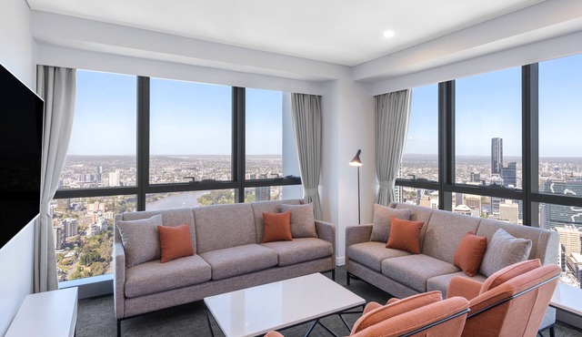 Meriton Suites Adelaide Street, Brisbane