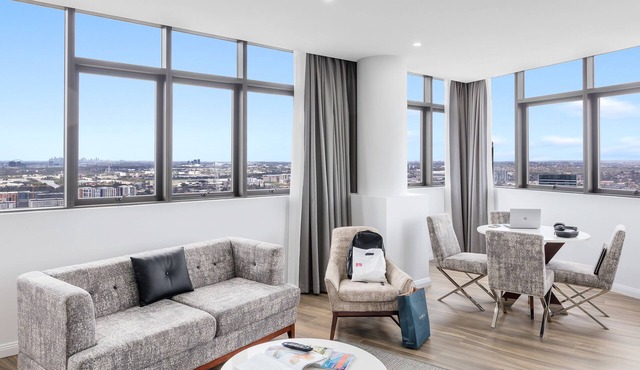 Meriton Suites Church Street, Parramatta