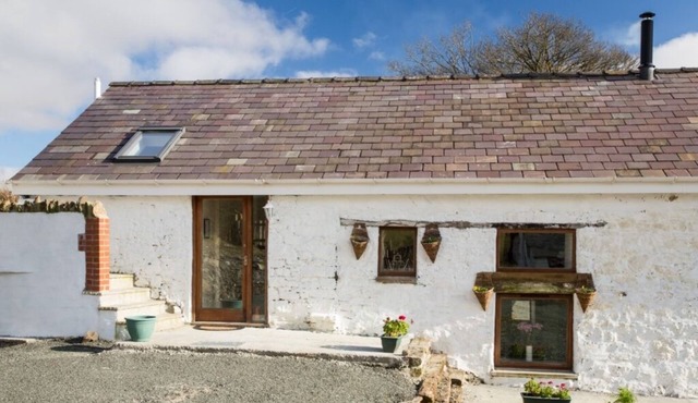 Merlin Cottages: 4* High Barn, Games Room, Sleeps 4