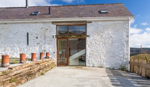 Merlin Cottages: 4* Merlin Barn, Games Room, Sleeps 5