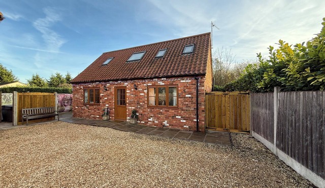 Merlin’s lodge , countryside listing