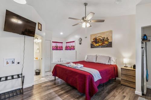 Merlot Cottage - GOTL Strip - Lover's Retreat