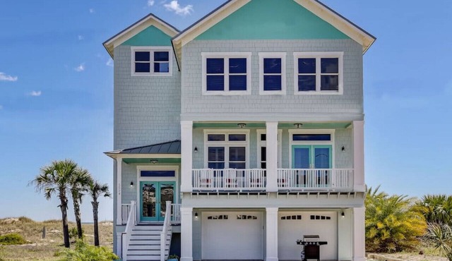 Mermaid Castle | Oceanfront Luxury Beach House | Rooftop Deck