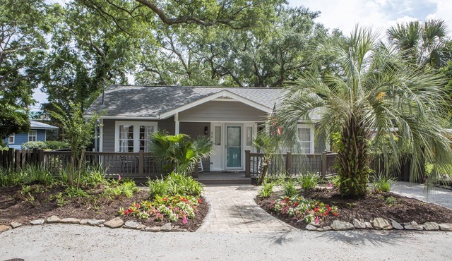 Mermaid Cottage Priv Heated Pool! 4th Night Free September and October!