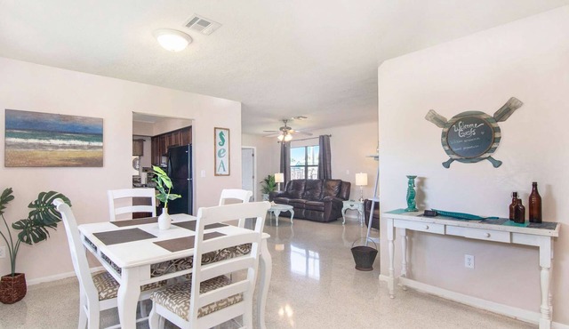 Mermaid · Home w/Rec Room & Patio · 14 min to Beach