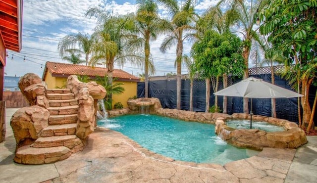 MermaidsCoveLA- A hidden oasis in Los Angeles