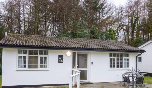 MERRYFIELD HAVEN, pet friendly, country holiday cottage in Liskeard