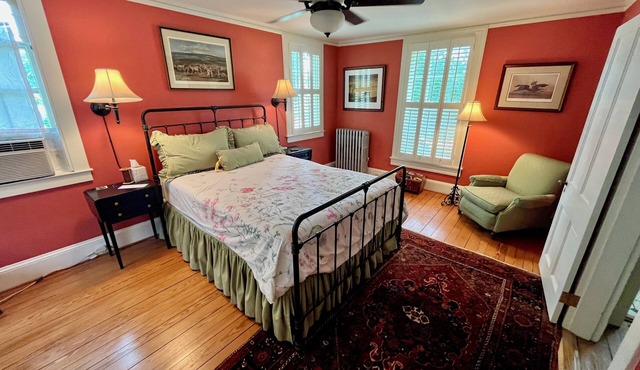 Merryland Farm guest house in Hydes