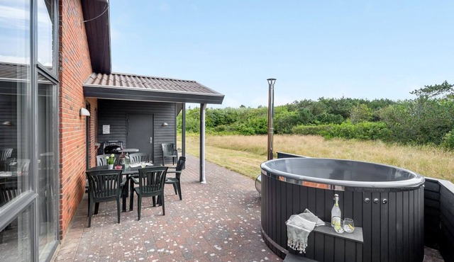 "Mert" - 1.2km from the sea by Interhome