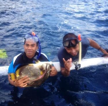 Merta Sari Snorkeling, Spearfishing