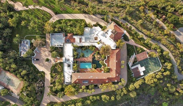 Mesa Bella: 26K sqft. private celebrity hilltop resort