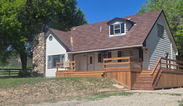 Mesa COWBOY&HORSE Ranchn Mesa Colorado. Sleeps 7+n All Pet Friendly