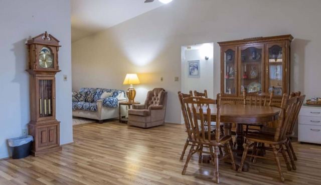 Mesa Getaway Home In Central Location