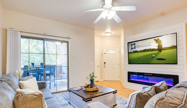 Mesa Para Ti! Heated Pools, Garage And More!