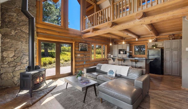 Mesa Vista: 3 bed/2bath Mountain Retreat