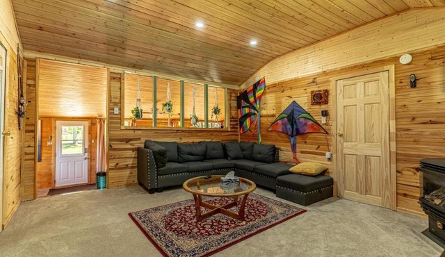 Mesmerising Cottage In Caledon