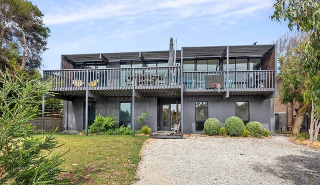 Mesmerising Views Sum