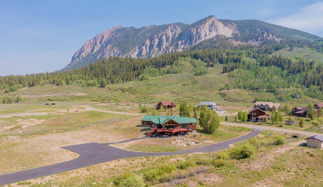 Mesmerizing Vistas- Limitless Summer and Winter Outdoor Activities