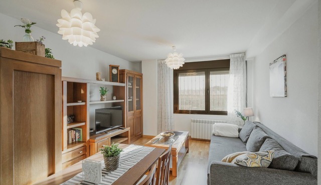 Mesones 7 – Apartment for 3, Villanubla Near Valladolid, Wi-Fi & Parking