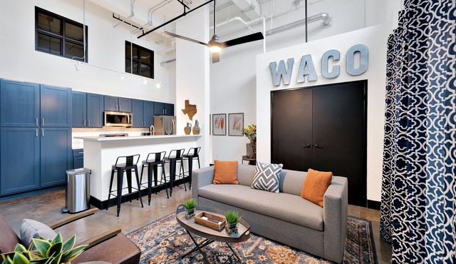 Mesquite Hideaway- Downtown Luxury Loft w/free parking