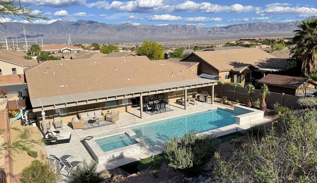 Mesquite Oasis Pool and Spa!