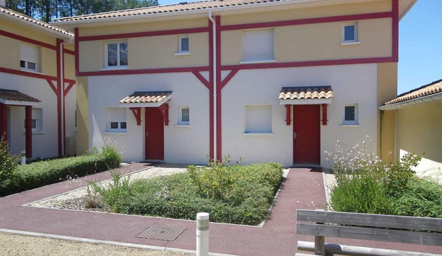 MESSANGES, house for 6 in a quiet residence