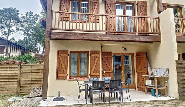 Messanges terraced house between beach and village