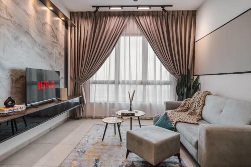 Meta Residence by Xuites 6-8 pax, 25 mins KLIA, Free Netflix, MRT 200m